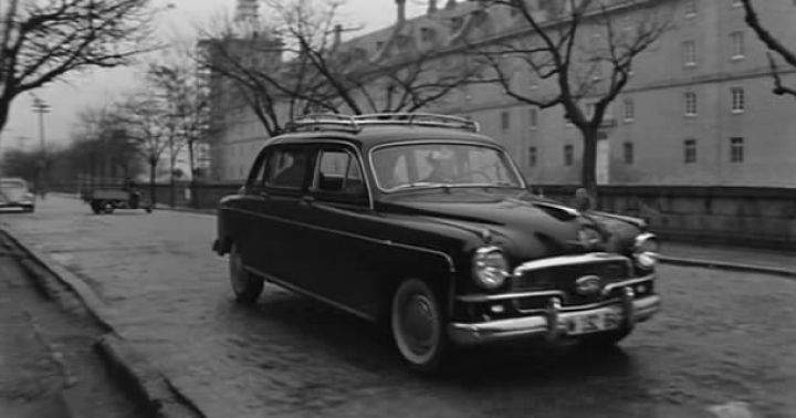 Seat 1400 B