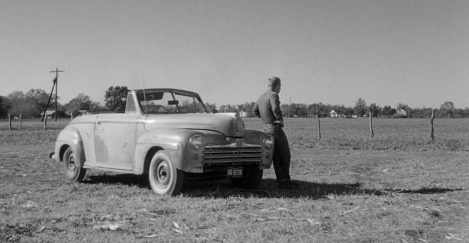 Ford Super De Luxe