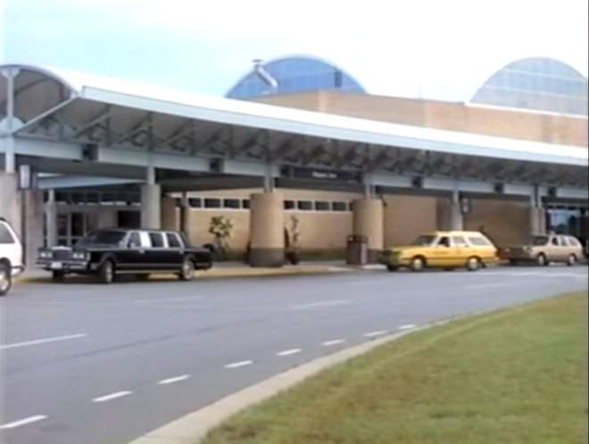 Lincoln Town Car Stretched Limousine