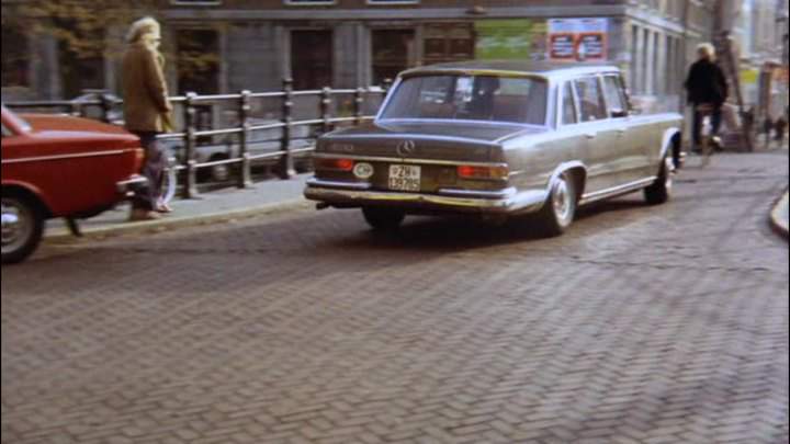 Mercedes-Benz 600