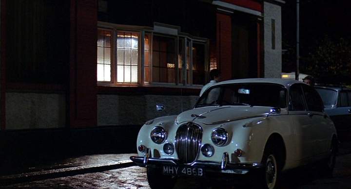 Jaguar 240