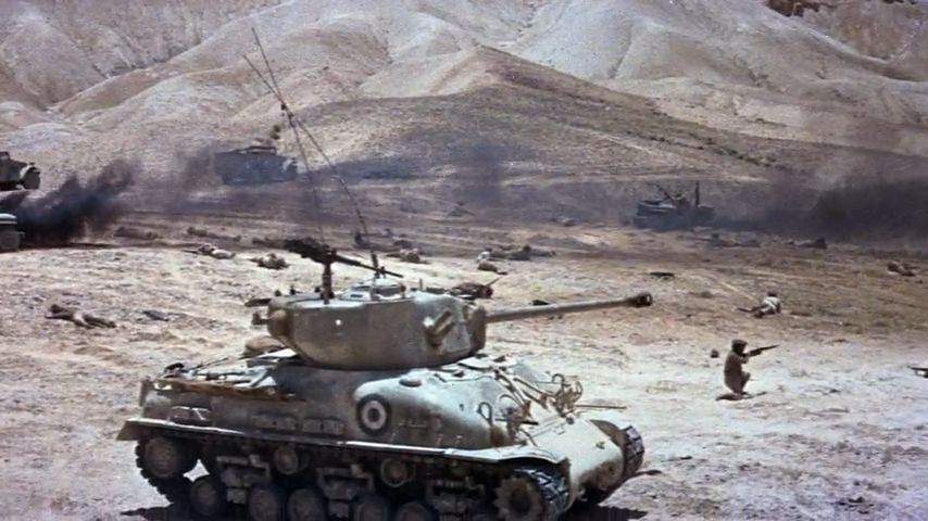 Pressed Steel M4 A1 (76)W HVSS Sherman