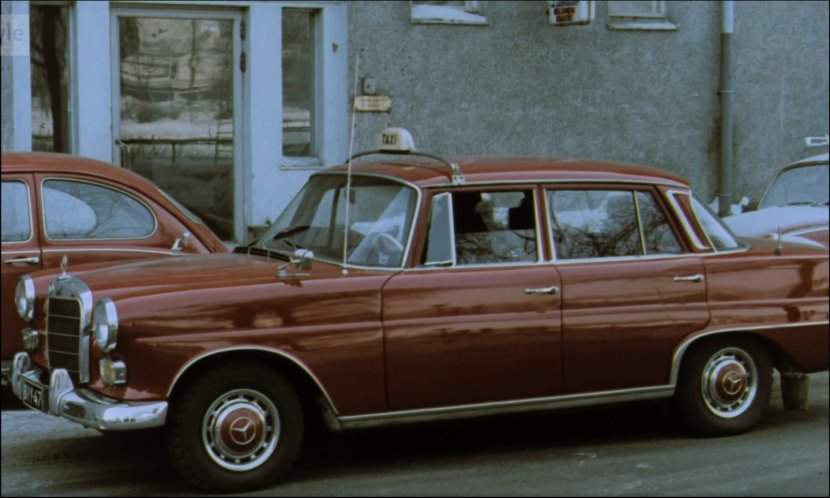 Mercedes-Benz 200 D