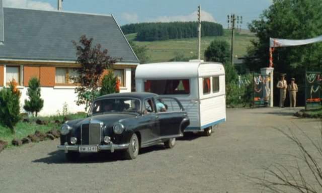 Mercedes-Benz 220 S