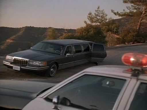 Lincoln Town Car Stretched Limousine