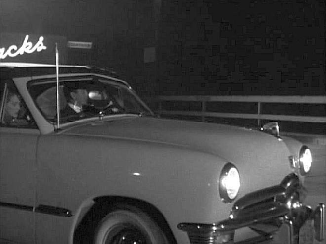 Ford Custom De Luxe