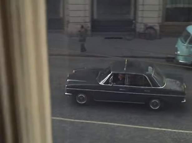 Mercedes-Benz 