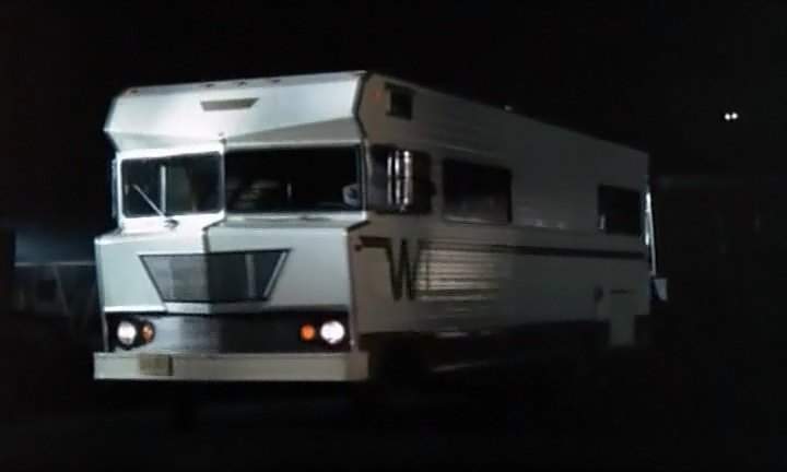 Winnebago D-27 Chieftain