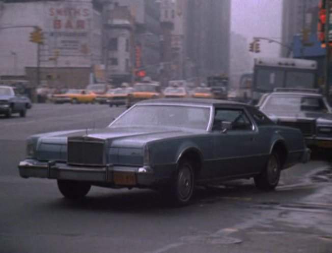 Lincoln Continental Mark IV