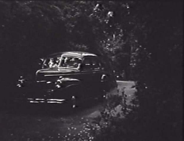 Ford Super De Luxe