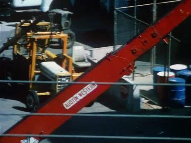 International Harvester 2400 B