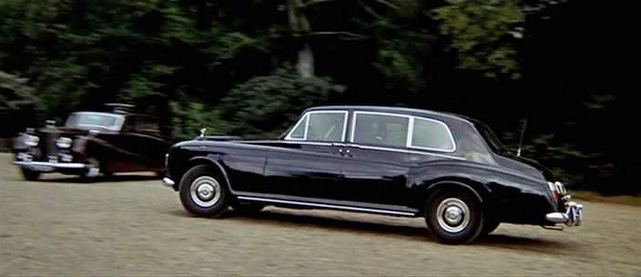 Rolls-Royce Silver Wraith LWB