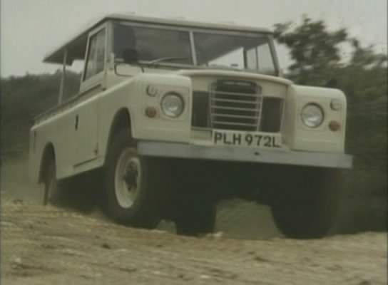 Land-Rover 109'' Series III