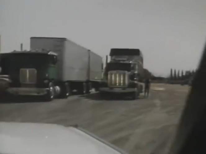 White-Freightliner WFT-6342T