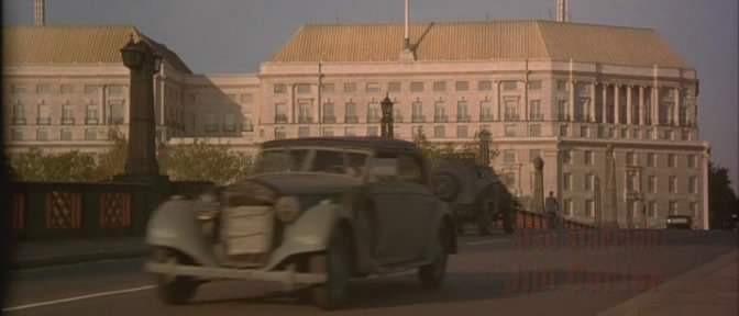 Mercedes-Benz 320 Lang