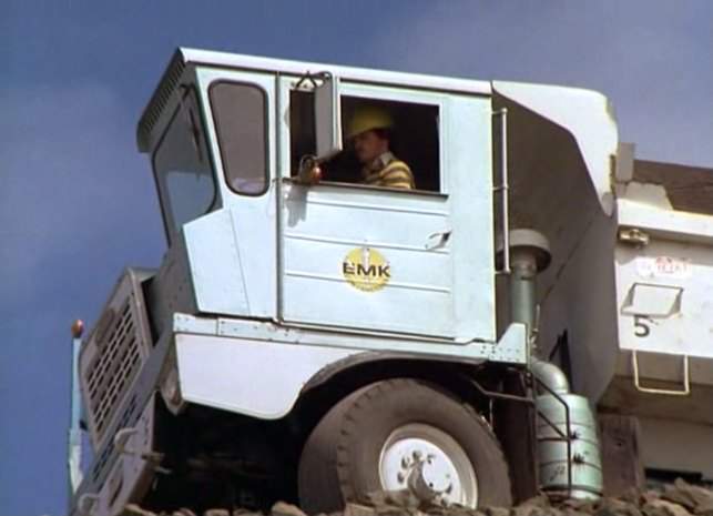 White-Freightliner WFHD 6264