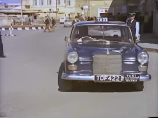 Mercedes-Benz 200 D