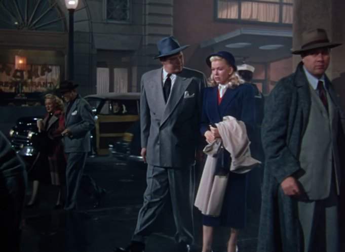 Ford Super De Luxe Sportsman