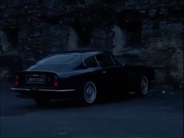 Aston Martin DB6 MkI