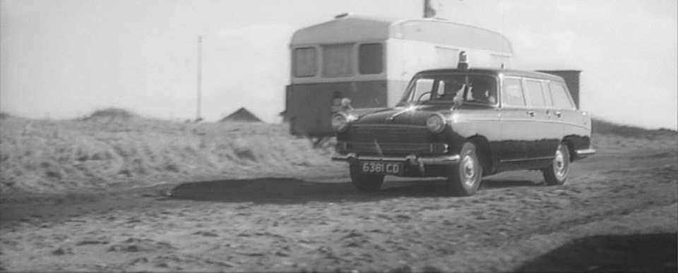 Morris Oxford Traveller Series V