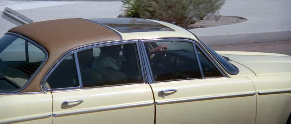 Jaguar XJ6