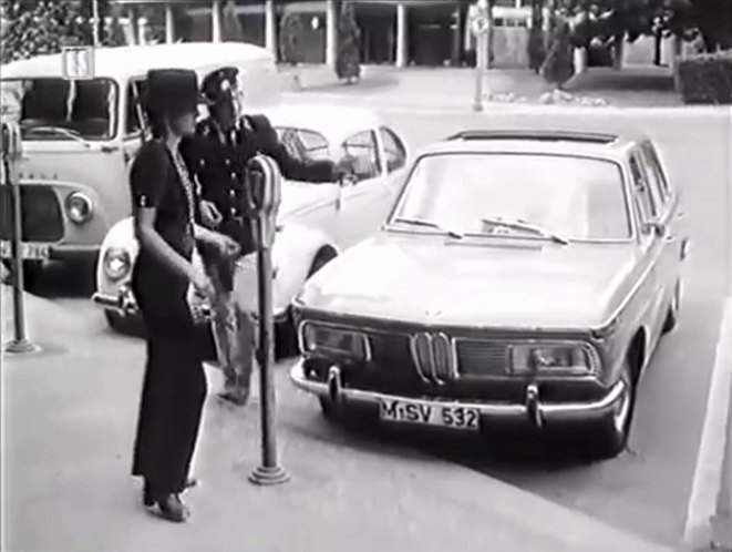 BMW 2000