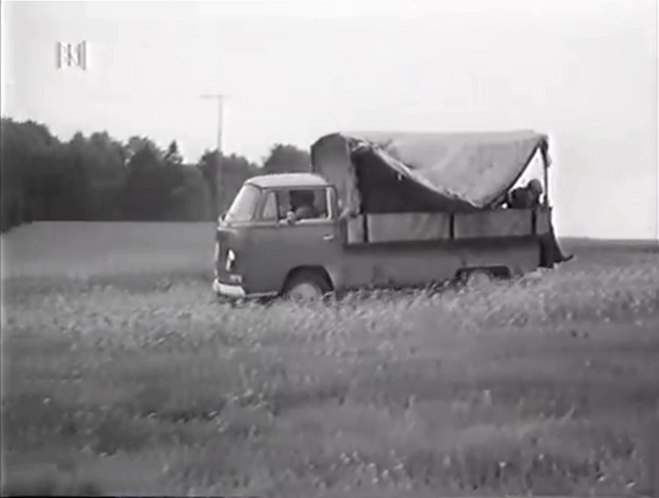 Volkswagen Großraum-Holzpritsche T2