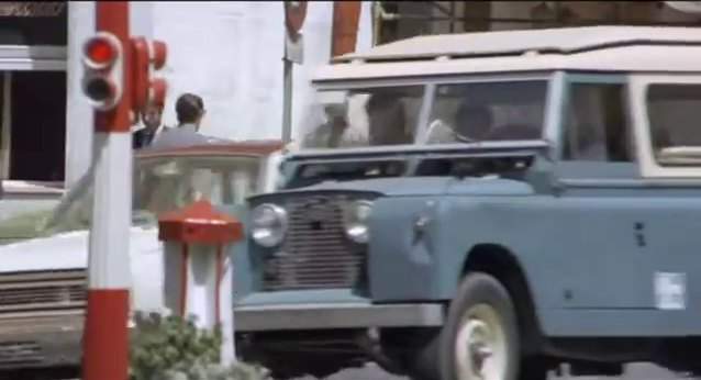Land-Rover Santana 109'' Series IIa Station Wagon