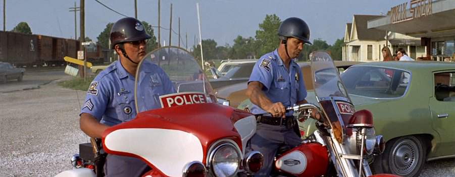 Harley-Davidson FLHP Electra Glide