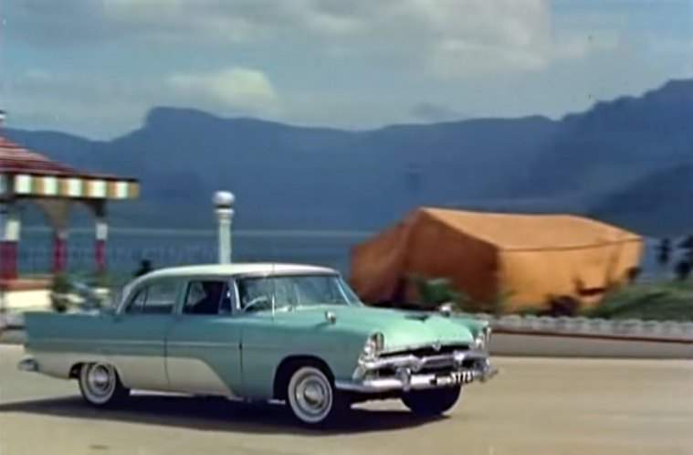 Plymouth Savoy