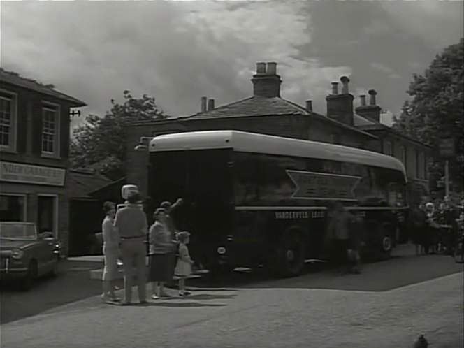 Leyland Royal Tiger Worldmaster