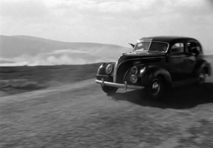 Ford V8 De Luxe