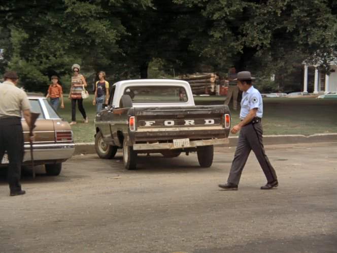 Ford F-100
