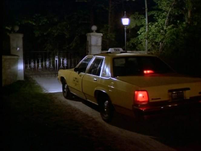 Ford LTD Crown Victoria