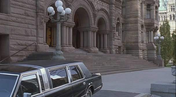Lincoln Town Car Stretched Limousine