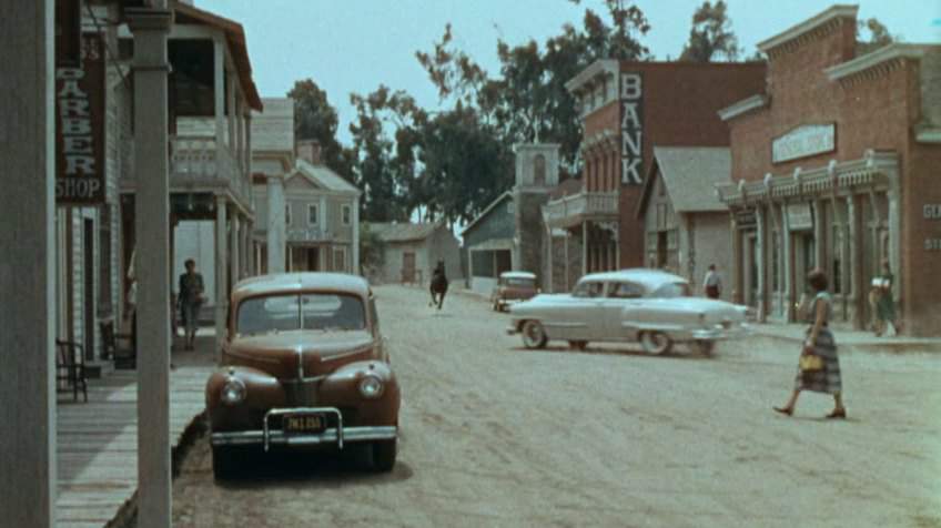 Ford Super De Luxe