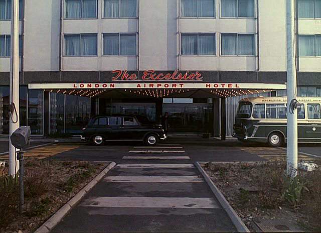 Bedford J2