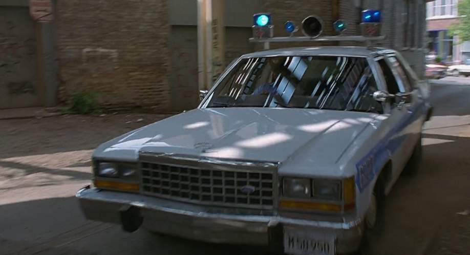 Ford LTD Crown Victoria