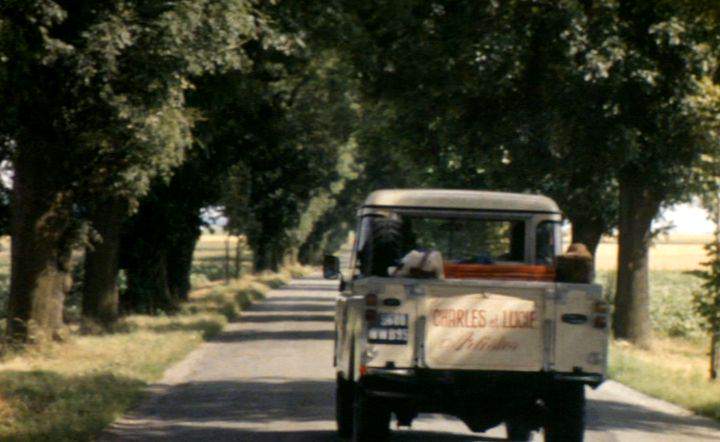 Land-Rover 109'' Series III Pickup