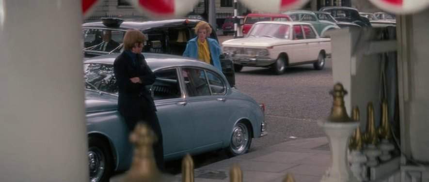 BMW 1800