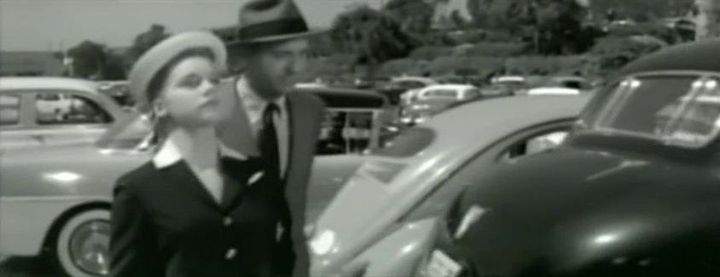 Volkswagen De Luxe Sedan