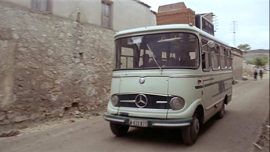 Mercedes-Benz O 319
