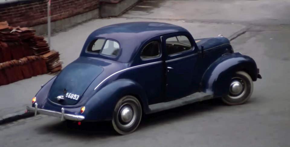 Ford V8 De Luxe