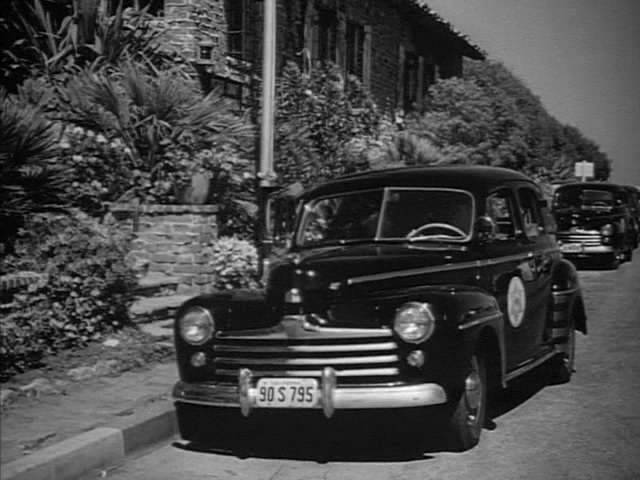 Ford Super De Luxe