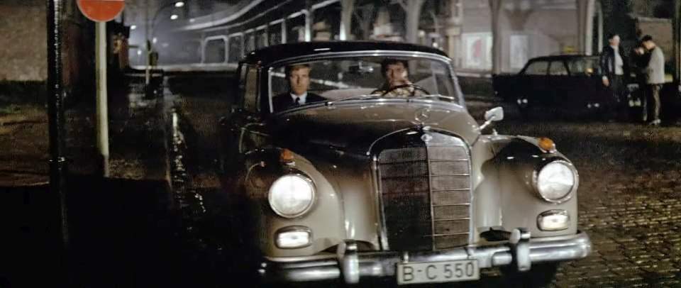 Mercedes-Benz 300 d