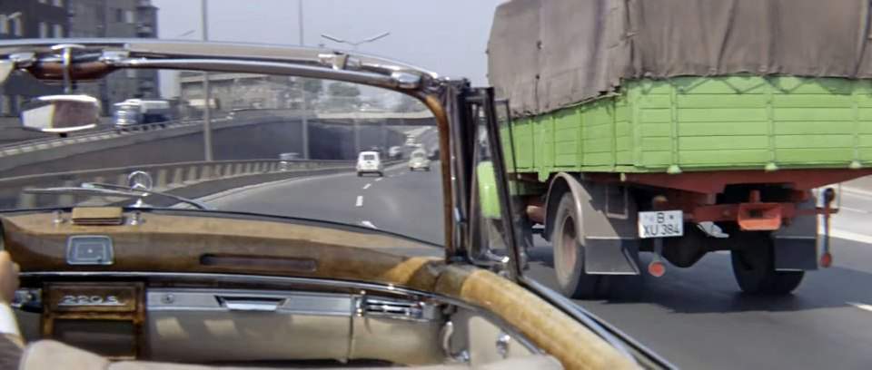 Mercedes-Benz L 311