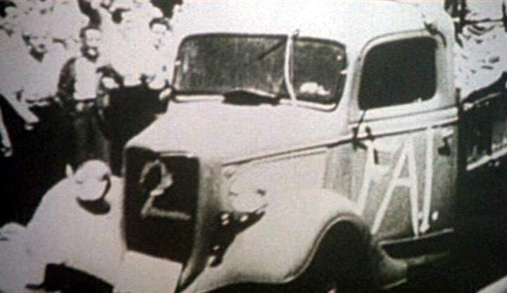 Ford V8 1½-Ton