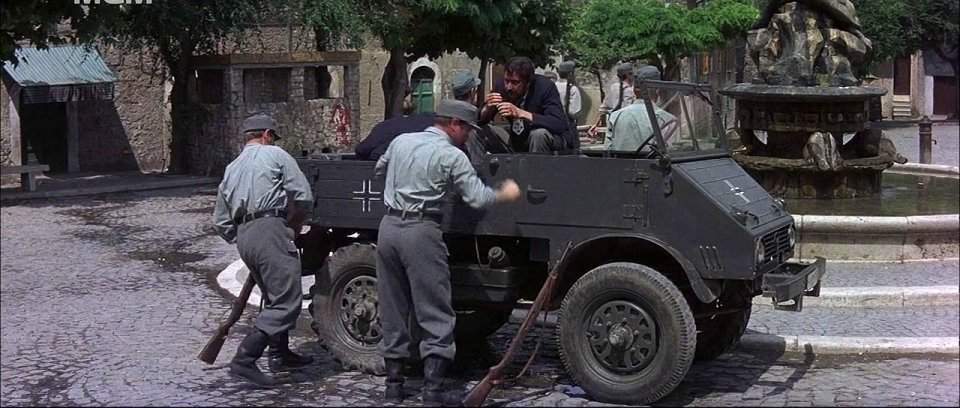 Mercedes-Benz Unimog 401