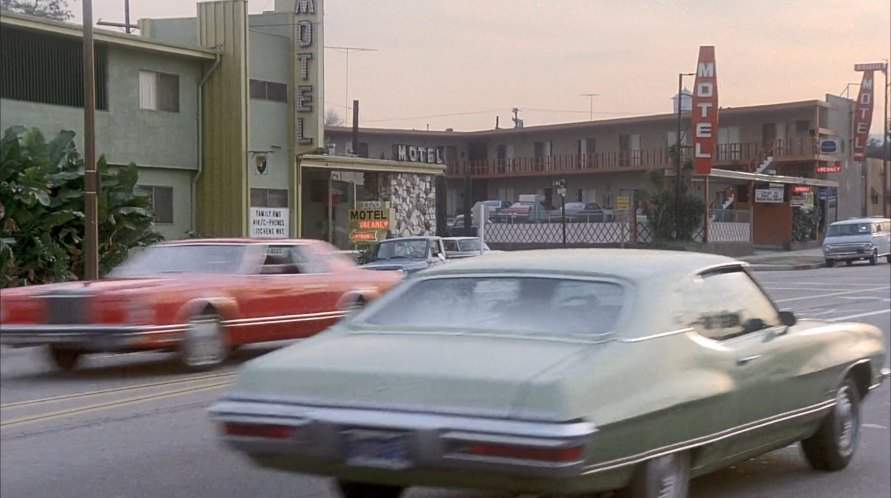 Pontiac Luxury LeMans