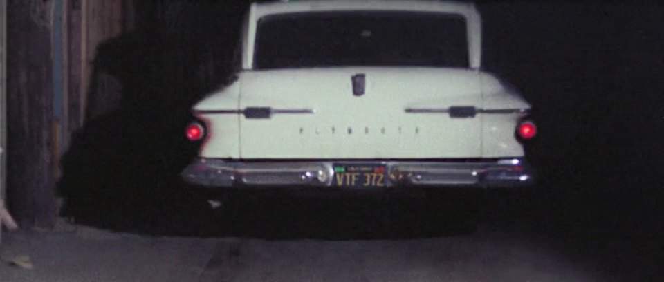 Plymouth De Luxe Suburban